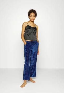 DORINA WALK ON BY - Bas de pyjama Discount En Ligne pyjamas et nuisettes normale female 8 DORINA WALK ON BY - Bas de pyjama Discount En Ligne pyjamas et nuisettes normale female -DORINA Soldes Boutique 4790a3ebd70d41dc9f7bafb883b42591