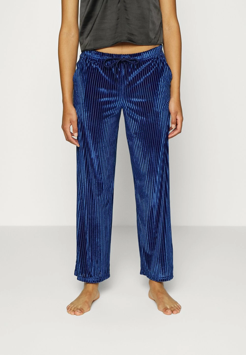 DORINA WALK ON BY - Bas de pyjama Discount En Ligne pyjamas et nuisettes normale female 3 DORINA WALK ON BY - Bas de pyjama Discount En Ligne pyjamas et nuisettes normale female