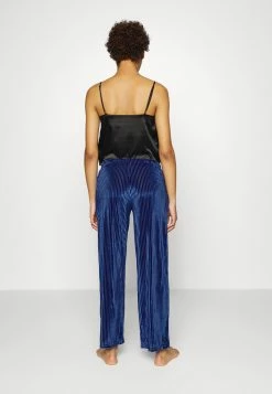 DORINA WALK ON BY - Bas de pyjama Discount En Ligne pyjamas et nuisettes normale female 9 DORINA WALK ON BY - Bas de pyjama Discount En Ligne pyjamas et nuisettes normale female -DORINA Soldes Boutique 634f2129aa124199afe96ba501d11239