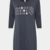 DORINA HUSH - Chemise de nuit / Nuisette Plus Bas Prix De Vente pyjamas col en v profond female -DORINA Soldes Boutique 9cafc463bf394f6daf4dcc3ac67b72b5